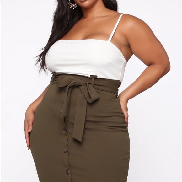 Favorite Memory MIDI Dress - Picture 6 of 10